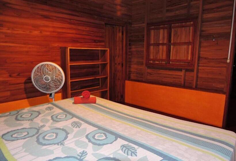 Номер Стандарт Вид на Море, Buena Onda Backpackers
