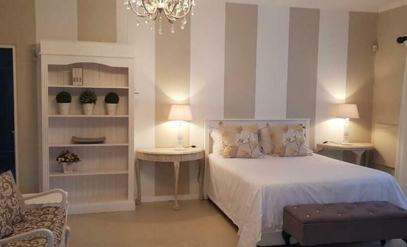 Номер Deluxe, Mulberry Place