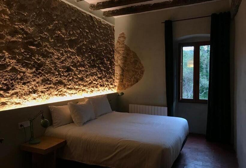 Номер Стандарт, Hostal De Bianya