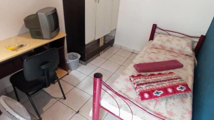 اتاق استاندارد یک نفره, Morada Bemtevi Guest House