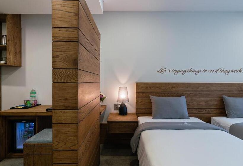 اتاق سوپریور با چشم‌انداز دریا, Joy Trip Hotel & Spa Nha Trang