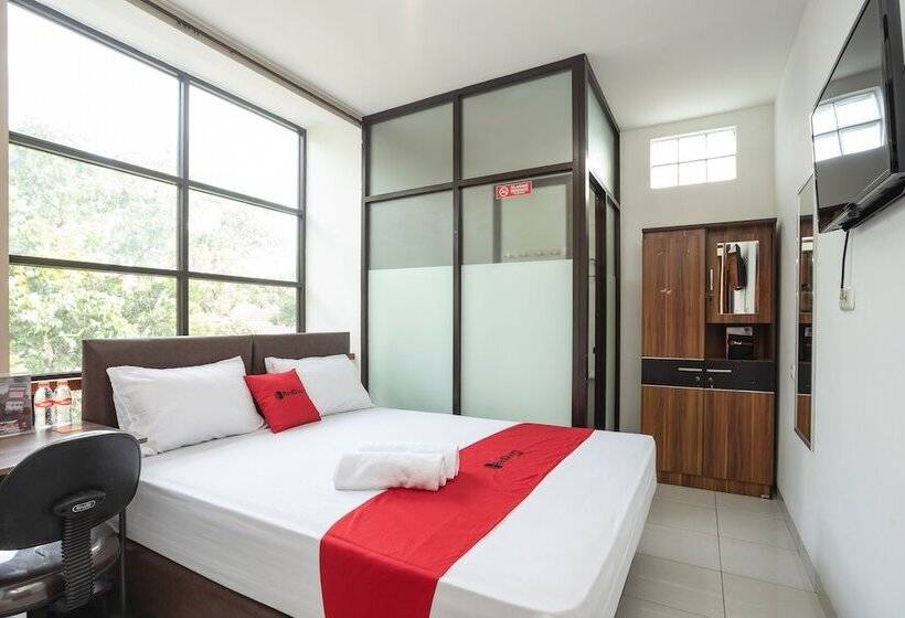 Номер Стандарт, Reddoorz Near Eka Hospital Bsd City