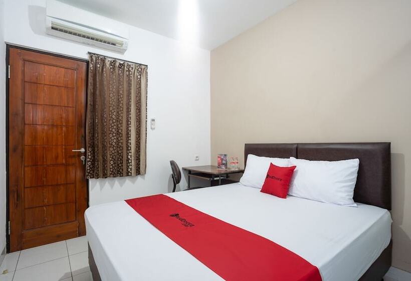 Номер Стандарт, Reddoorz Near Eka Hospital Bsd City