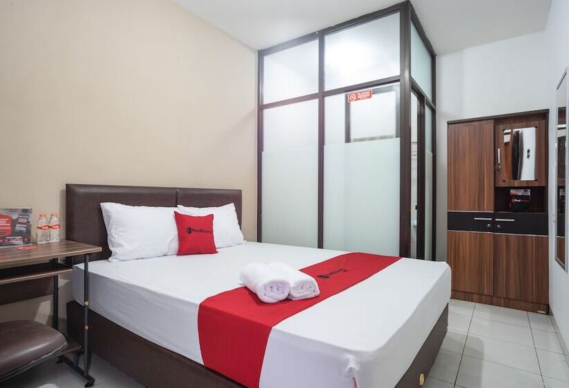 Номер Стандарт, Reddoorz Near Eka Hospital Bsd City