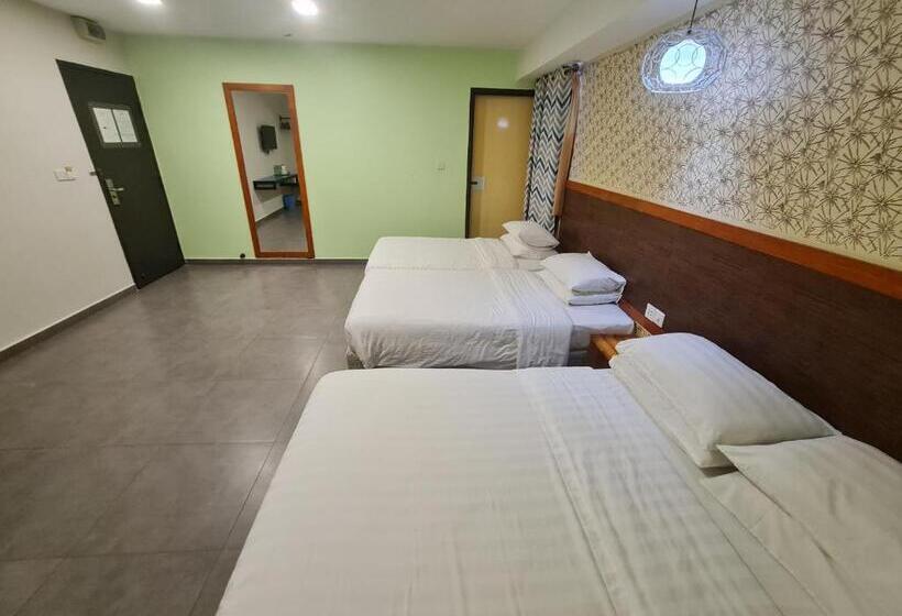 Quarto Familiar, Bestari