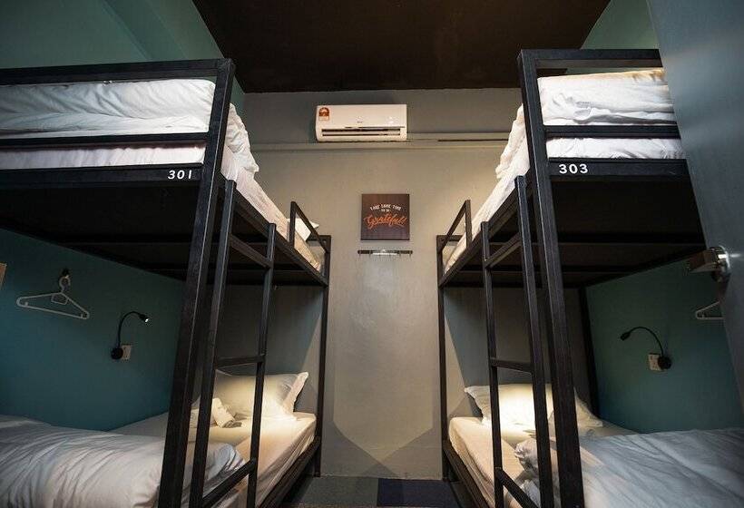 سرير فى غرفة مشتركه, Vibrant Hostel