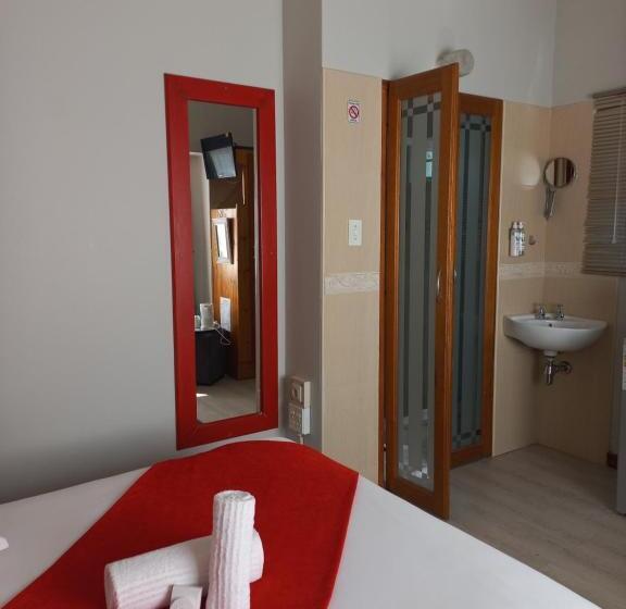 Номер Стандарт, Dreamers Guesthouse   No Loadshedding