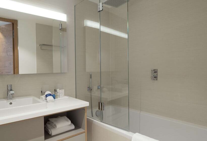Quarto Estandar Comunicado, Radisson Blu Hotel Reussen, Andermatt