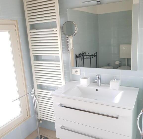 جناح عائلي, Charme Rooms Villa Moroni