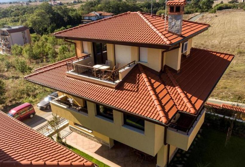 Студия Стандарт Вид на Море, Villa Em