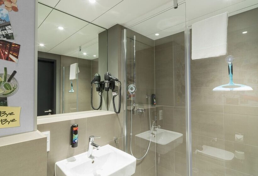 标准间, Holiday Inn   The Niu, Charly Frankfurt City, An Ihg
