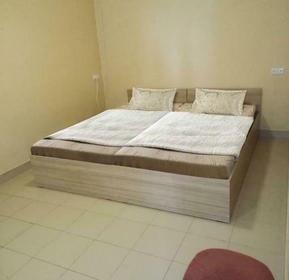 اتاق لوکس, Rest Guest House
