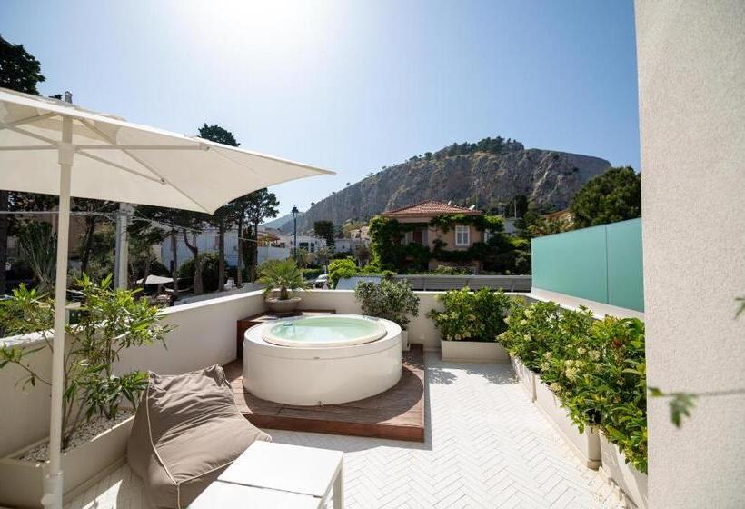 سوییت جونیور, Unìco Boutique Hotel D Arte