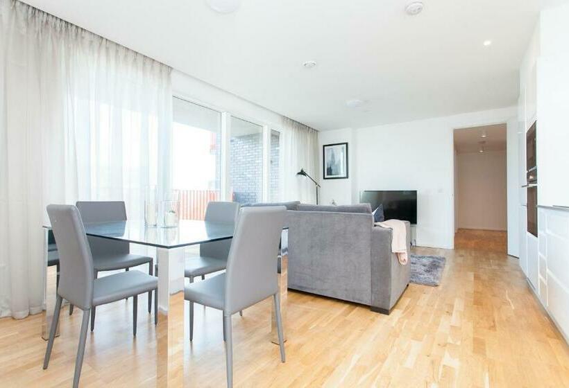 Апартаменты 2 Спальни, Clover Court By Aeria Apartments