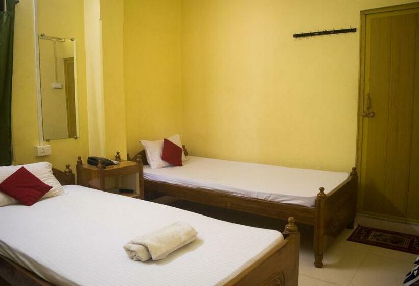 اتاق عادی, Sewak Lodge