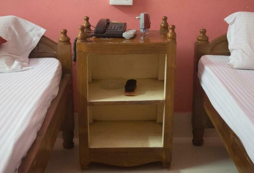 اتاق استاندارد با بالکن, Sewak Lodge