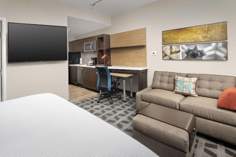 스탠다드 스튜디오 킹침대, Towneplace Suites By Marriott College Park