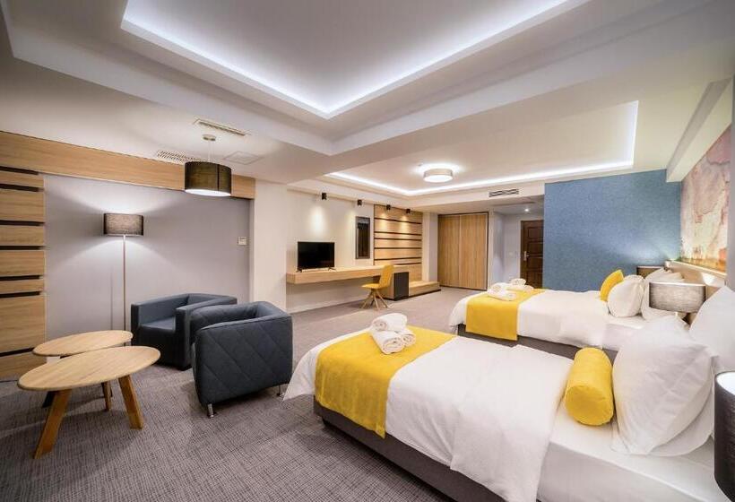 اتاق سوپریور با بالکن, Unique   Resort And Spa