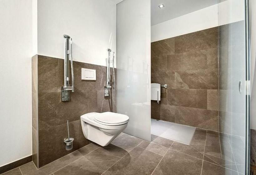 اتاق استاندارد برای معلولان, Eee Hotel Traun