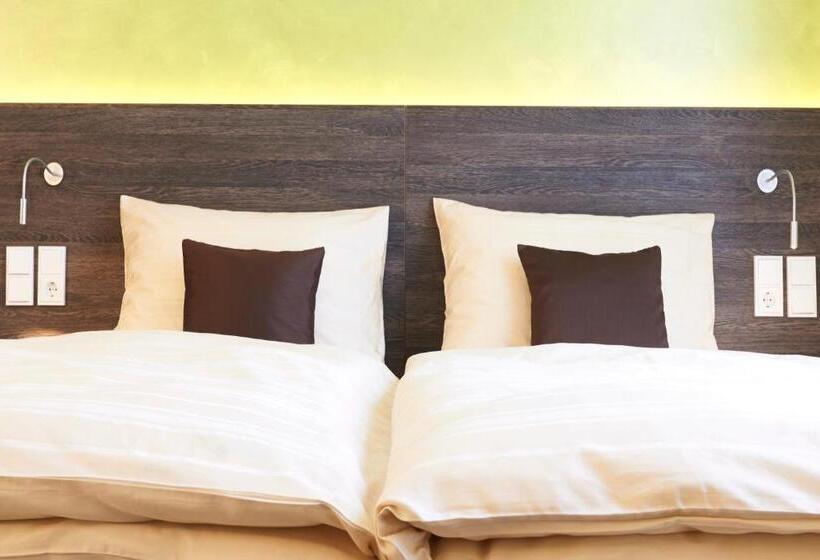 اتاق استاندارد, Eee Hotel Traun