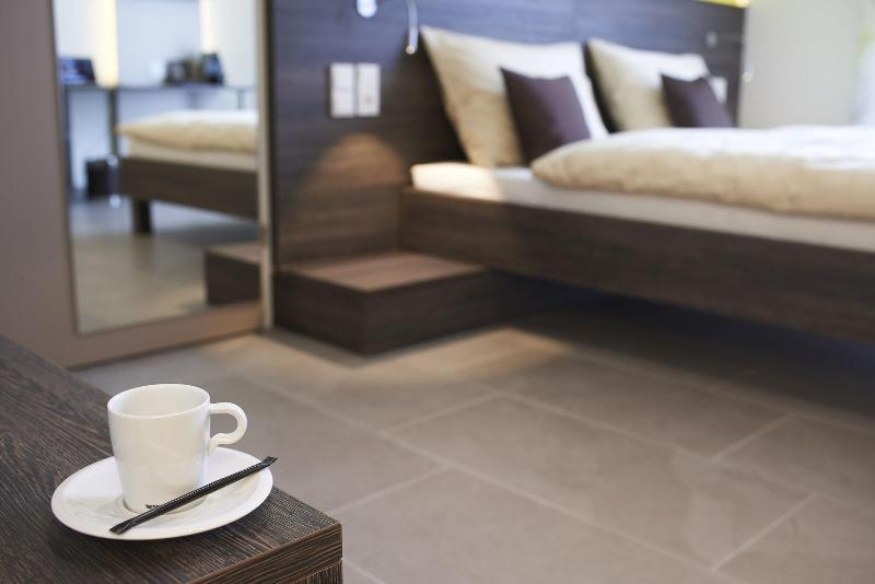 اتاق استاندارد یک نفره, Eee Hotel Traun
