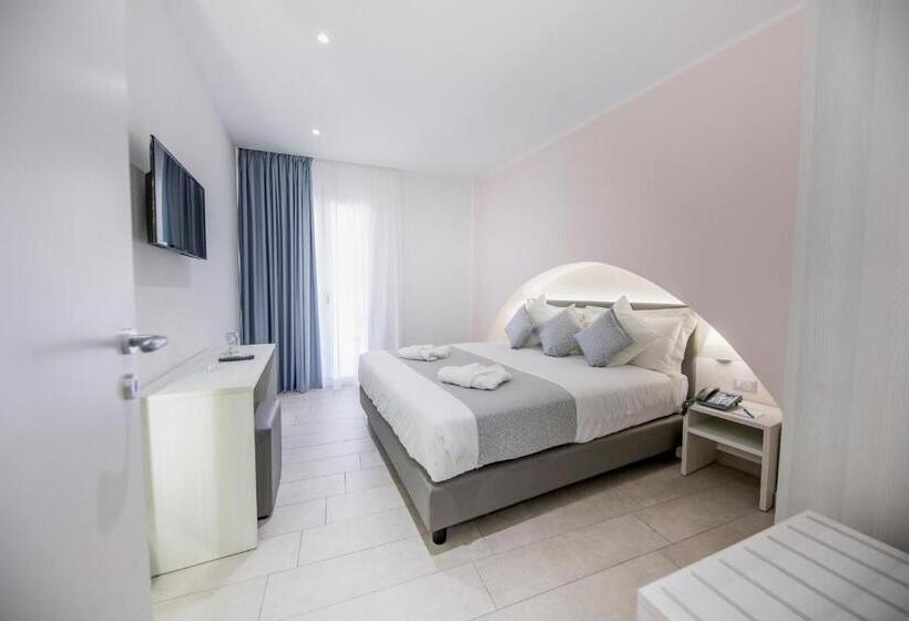 Номер Стандарт с Балконом, Ossuna Bay Hotel Boutique