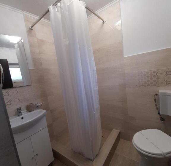 اتاق لوکس, Vila Miorita