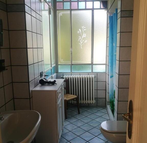 Номер Стандарт, Rainbow Relais