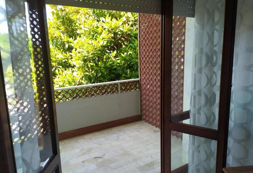 اتاق استاندارد سه نفره, B&b Tra Mare E Marmo