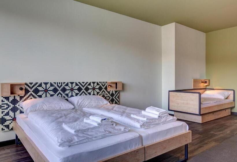 Трехместный Номер Superior, Meininger Budapest Great Market Hall