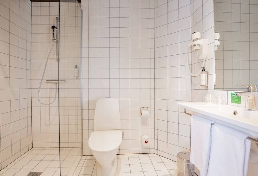 Семейный Номер, Stockholm North By First Hotels