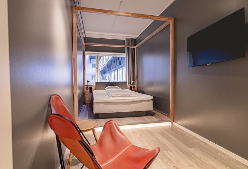 Номер Стандарт, Stockholm North By First Hotels