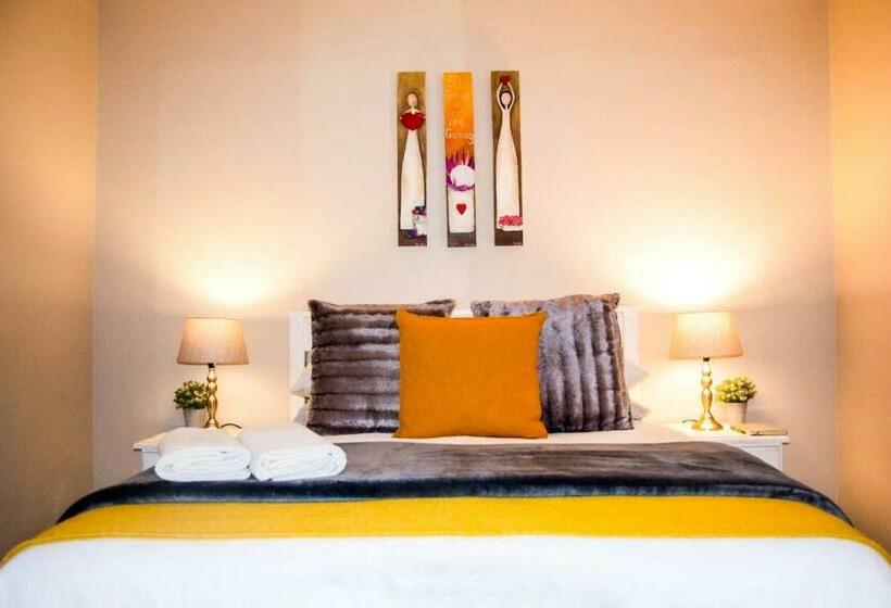Семейный Номер, Grace S Place