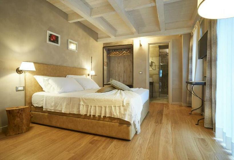 Трехместный Номер Deluxe, Relais Villa Miraglia