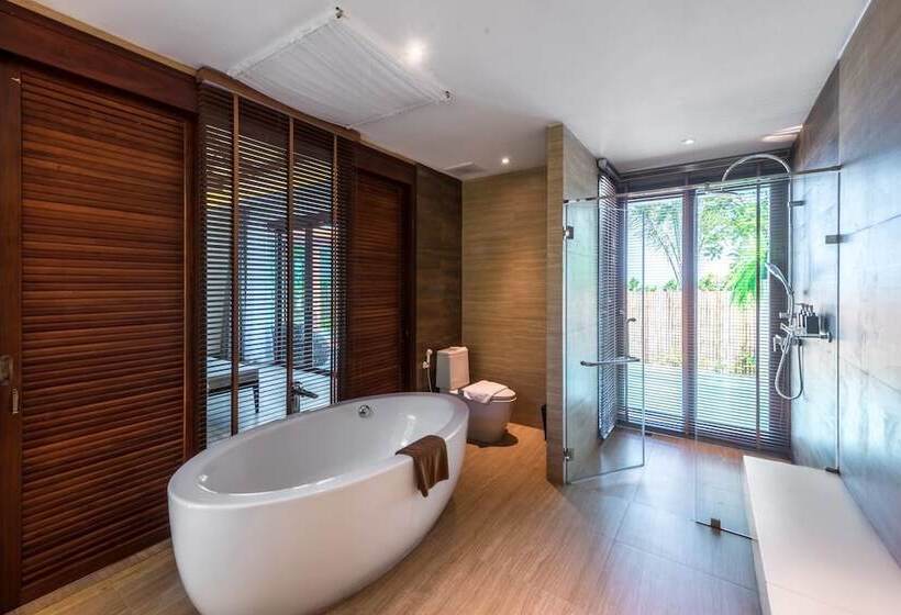 ویلای یک اتاق خوابه با استخر شنا, Triple Tree Beach Resort