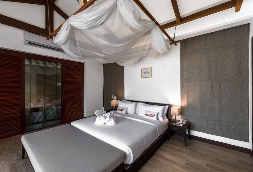 ویلای یک اتاق خوابه با استخر شنا, Triple Tree Beach Resort