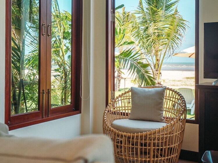 ویلای یک اتاق خوابه با استخر شنا, Triple Tree Beach Resort