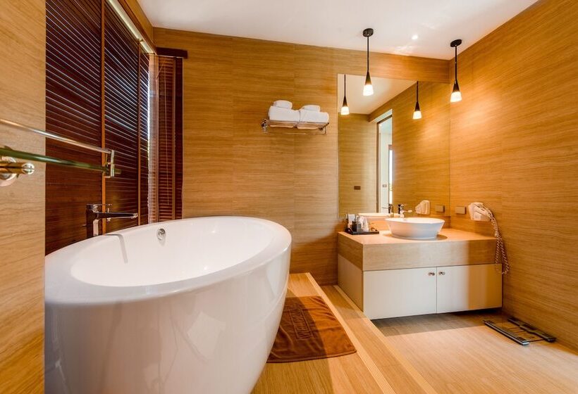 ویلای یک اتاق خوابه با استخر شنا, Triple Tree Beach Resort