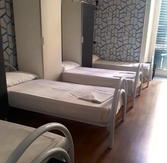 共用房间的床, Balarm   Hostel And Bar