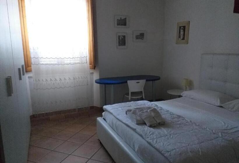 اتاق استاندارد یک تخته با سرویس بهداشتی مشترک, Casa Di Alfredo Affittacamere