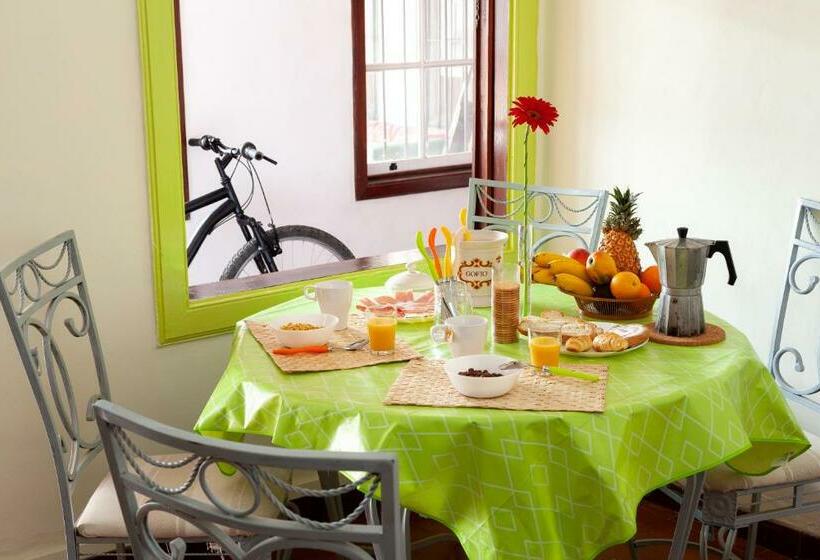 Четырехместный Номер Economy, Patio Hostel