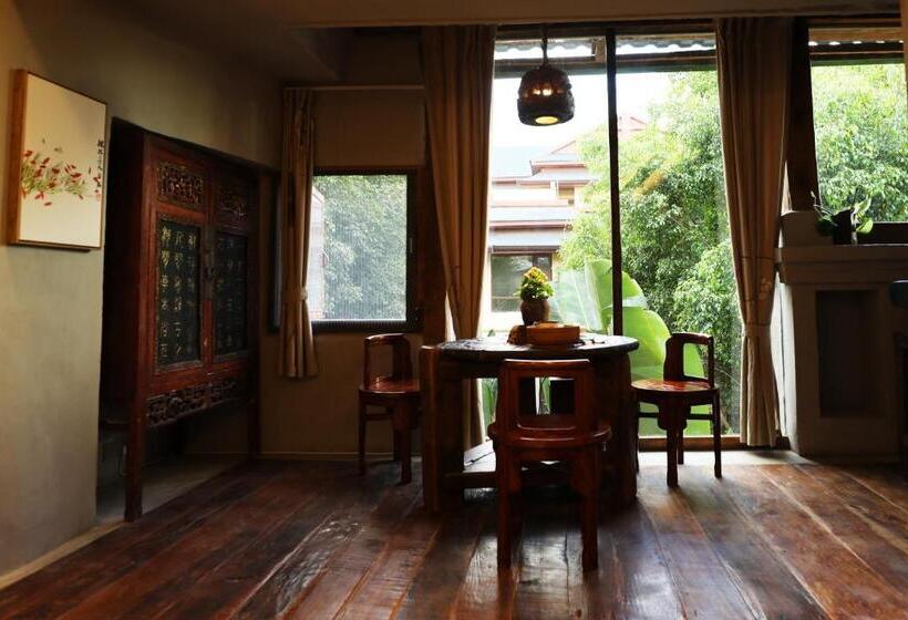 اتاق استاندارد با چشم‌انداز باغ, Yunlu Lianxin Guesthouse