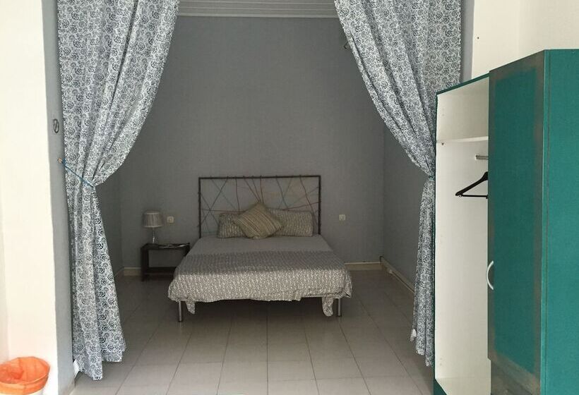 اتاق استاندارد با سرویس بهداشتی مشترک, Fun And Sun Center 2