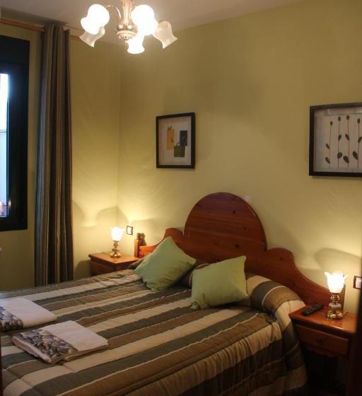 Номер Стандарт, Hostal Maury