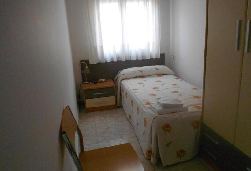 标准单人间, Hostal Ca La Irene