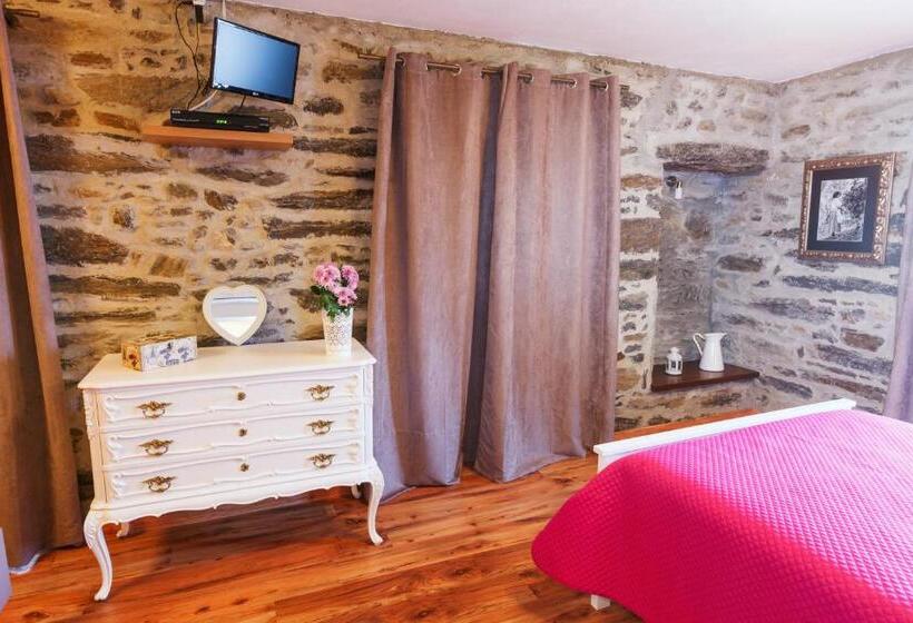 اتاق استاندارد با چشم‌انداز کوهستان, Casa Do Romezal