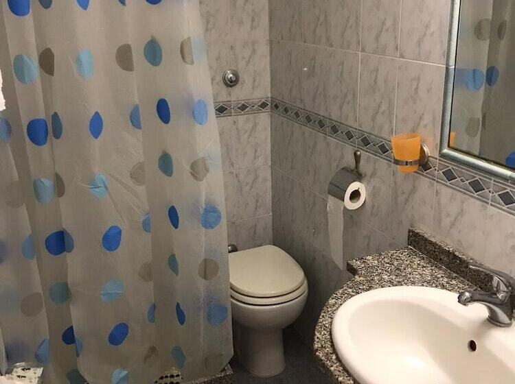 اتاق استاندارد چهار تخته, La Veranda