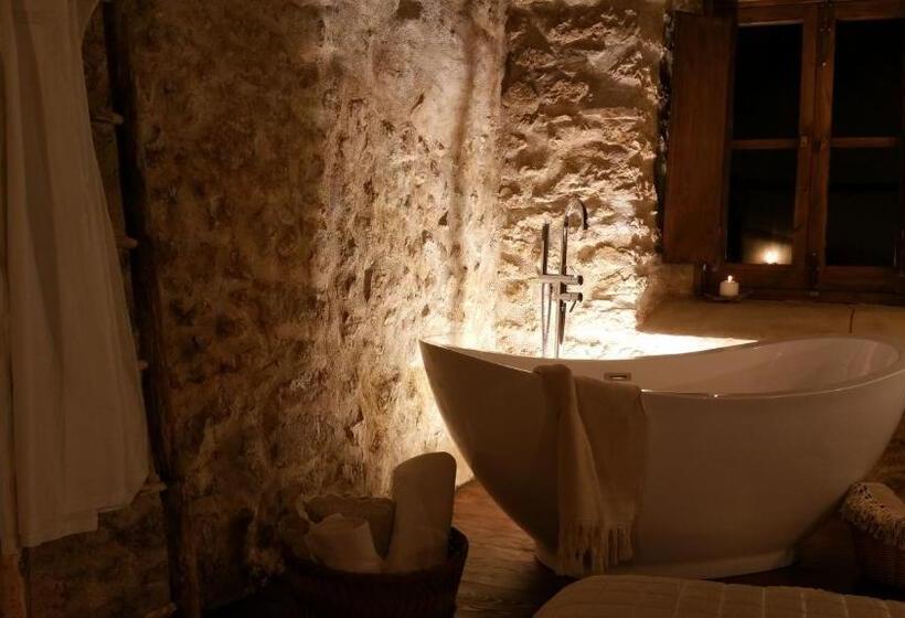 غرفة قياسية مطلة على الجبل, Charme In Perillis