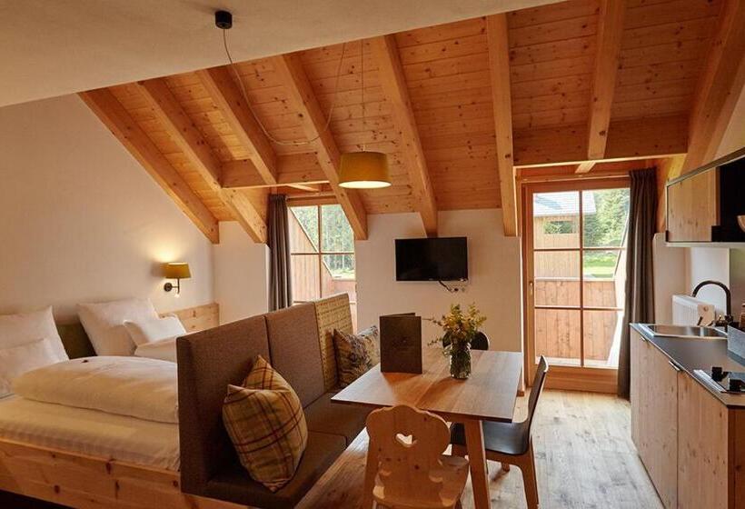 Апартаменты 2 Спальни, Natura Boutique Chalet Wellness Spa