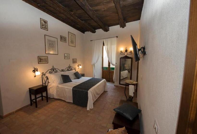 Quarto Superior com Sacada, Camere Da Cecè